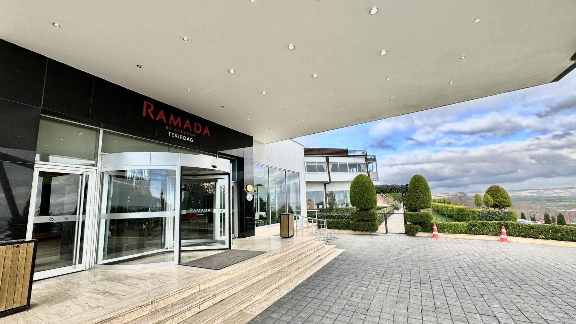Hotel Ramada By Wyndham Tekirdağ Exterior foto