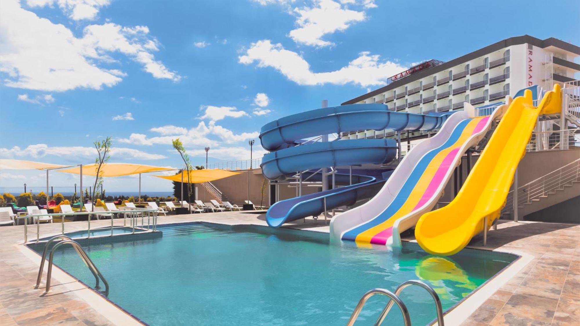 Hotel Ramada By Wyndham Tekirdağ Exterior foto